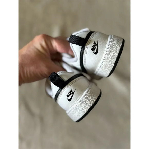 Nike Court Borough Low 2 Toddler Sneakers White/Black Size 4C Unisex Kids - Picture 3 of 10
